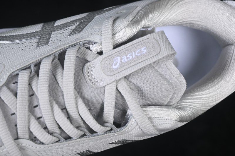 Asics Gel-Kayano 33 Running Shoes with Breathable Mesh and Advanced Cushioning - 1011C302-108