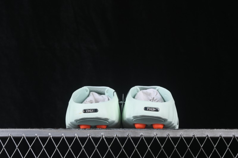 Nike Mind 001 Neuromuscular Foot Massage Slippers with 22 Energy Pods - HQ4309-300