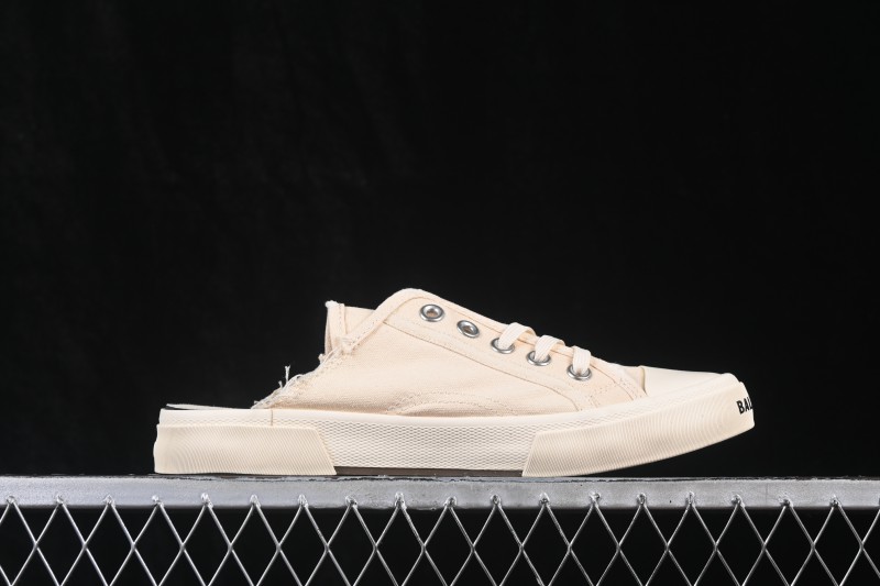 Balenciaga Paris Low Top Lace-Up Fashion Slippers with Distressed Finish - W3PS19016