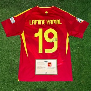 YAMAL SPAIN 24/25 SIGNED + Full Patch